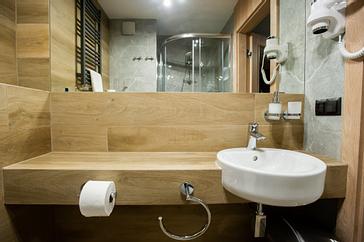 Halo | Warszawa | Galeria 44