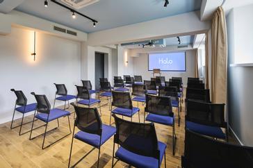 Halo | Warszawa | Galeria 18